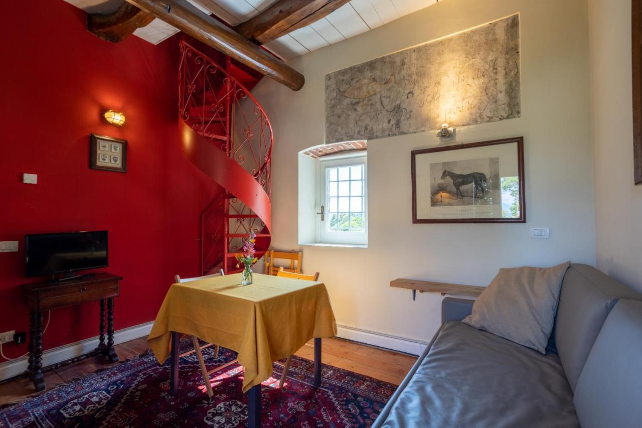 La Torretta Studios & Suite Lesa Buitenkant foto